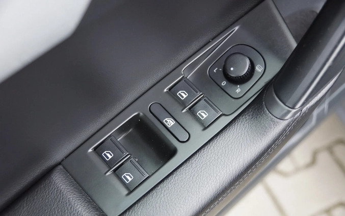 Volkswagen Passat cena 52700 przebieg: 210904, rok produkcji 2014 z Polkowice małe 436